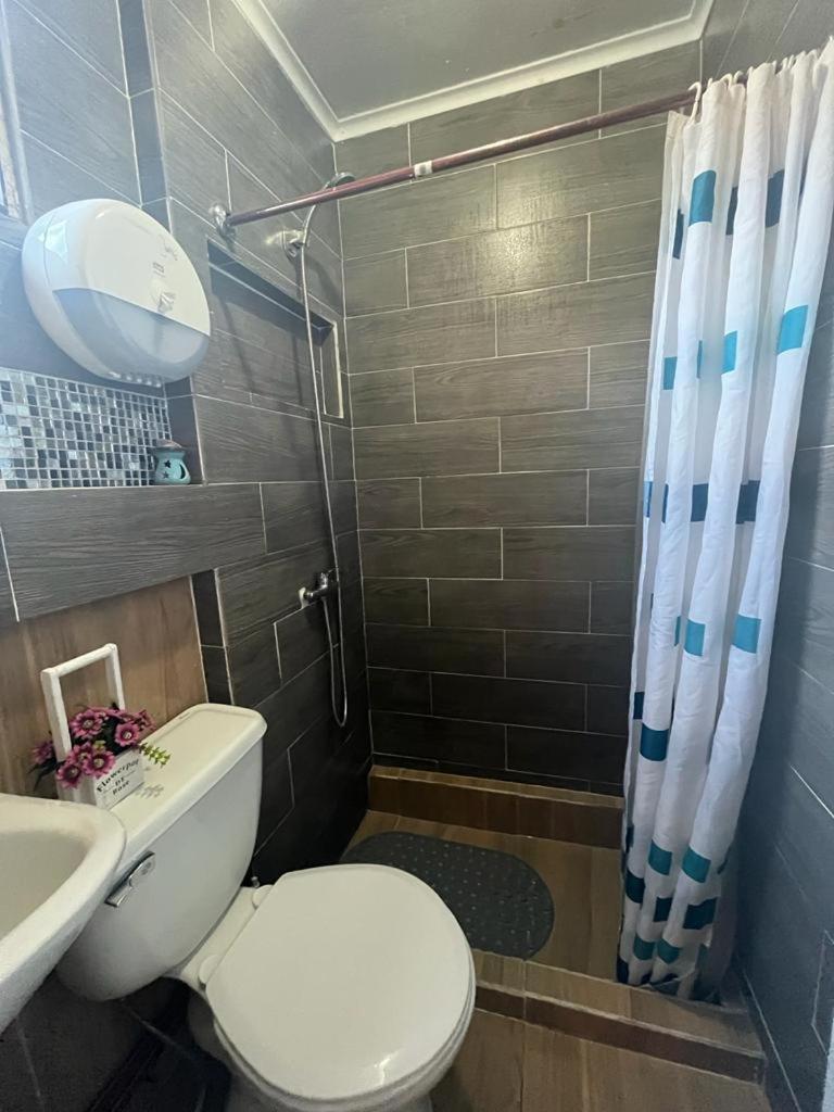 Hostel 53 Sur Puerto Natales Kültér fotó