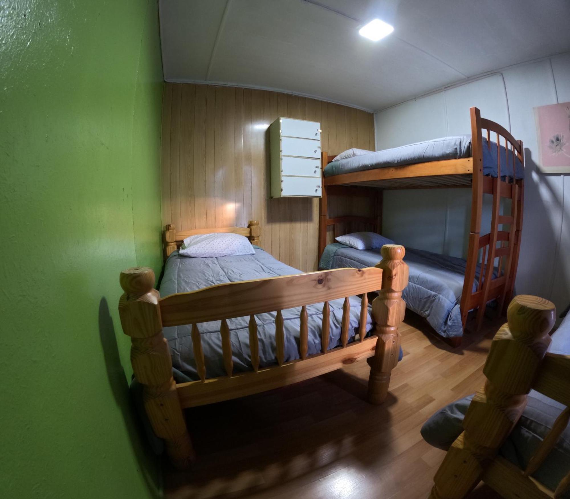 Hostel 53 Sur Puerto Natales Kültér fotó